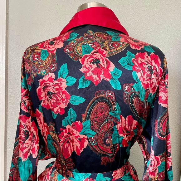 Vintage Gold Label Victoria's Secret Navy Blue & Red Floral Paisley Satin Robe - Picture 5 of 8
